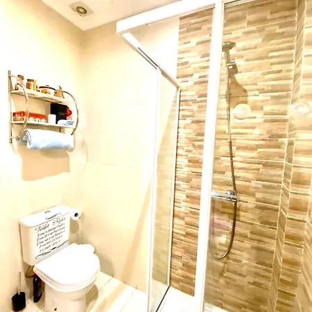 Zenit Budget Basicinn Ext Prive Bathroom * Olhão