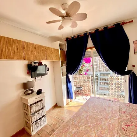 Inn Zenit Budget Basicinn Ext Prive Bathroom *